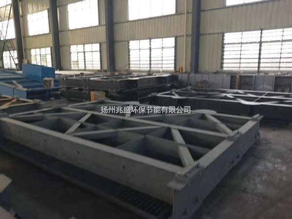 鋼制閘門現(xiàn)場組裝,如何進(jìn)行焊接與檢驗(圖1) 1b7ffa8cddefd_副本.jpg